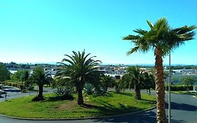 studio rdc avec terrasse et parking privé